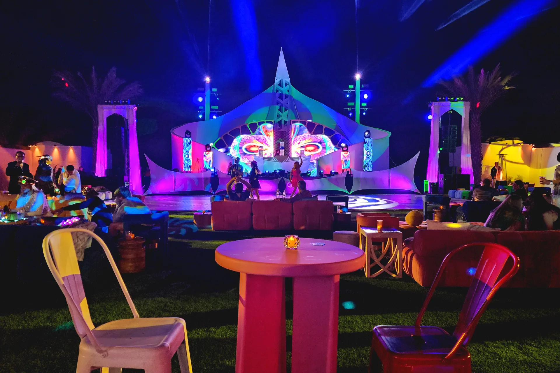 Lighting of the structure of the chileno's event